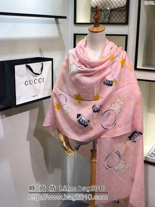 GUCCI古馳2018最新款 花卉系列羊絨圍巾 G107 LLWJ6382